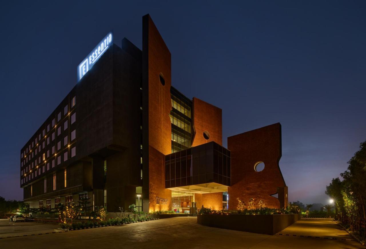 Essentia Luxury Hotel 印多尔 外观 照片